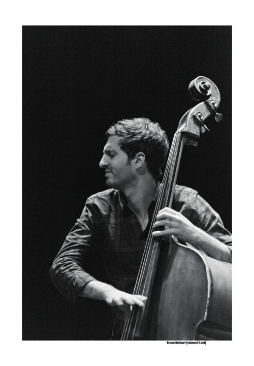 Ruben Samama in het Jef Neve Trio door Bruno Bollaert